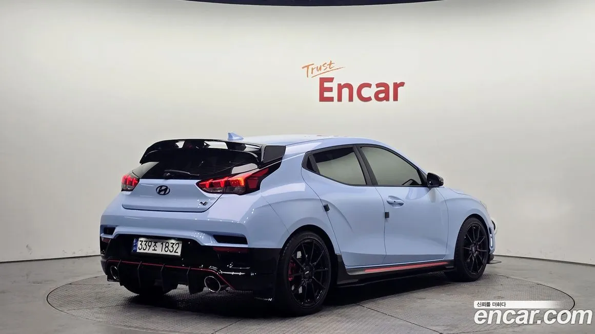 Hyundai Veloster — фото 2