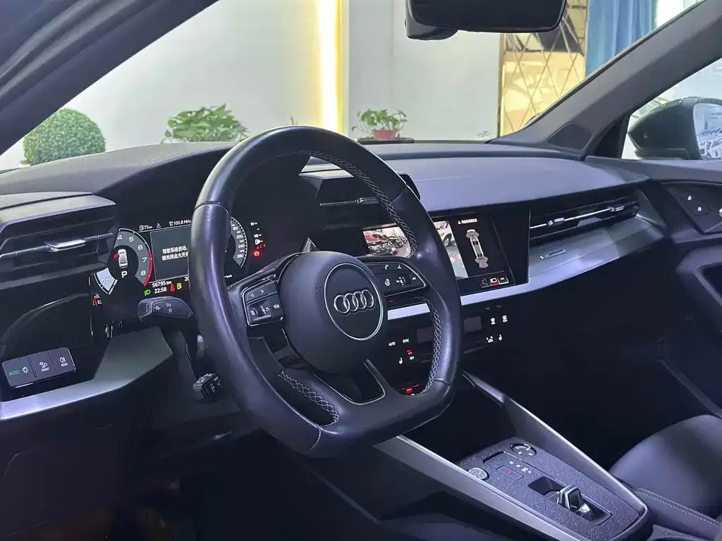 Audi A3 2023 из CN, фото 10