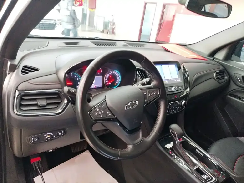 Chevrolet Equinox 2022 из CN, фото 5