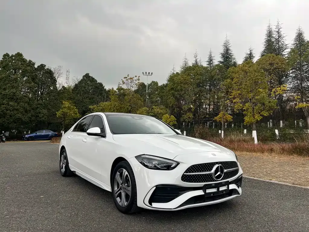 Mercedes-Benz C-Class — фото 10