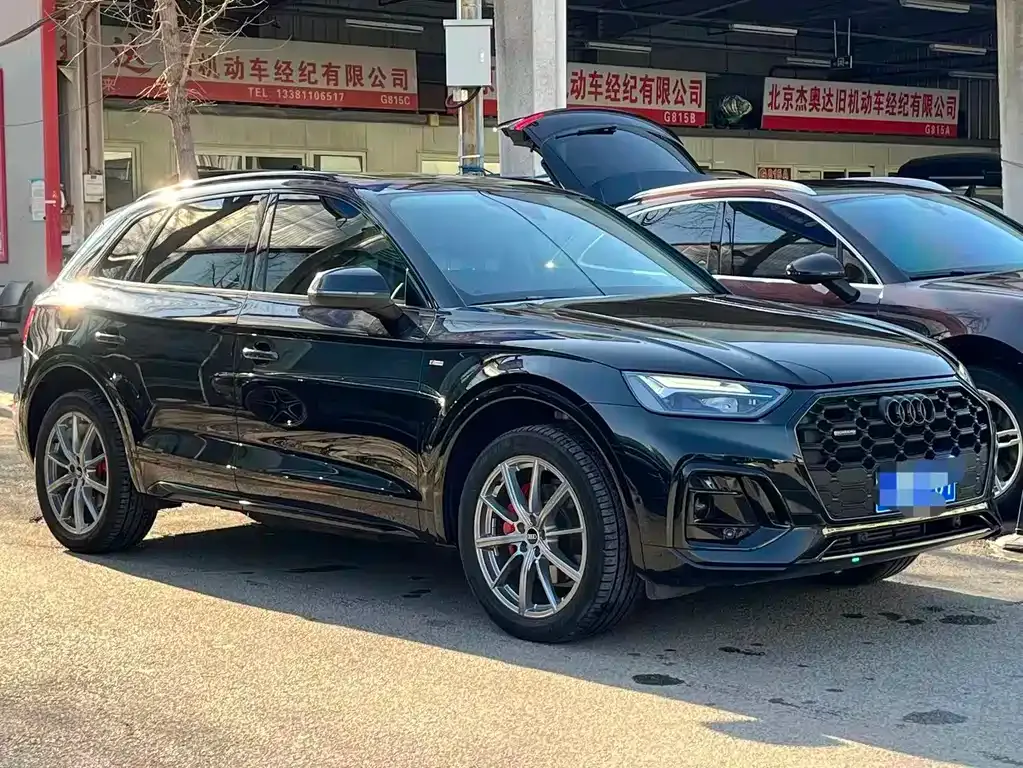 Audi Q5L — фото 3