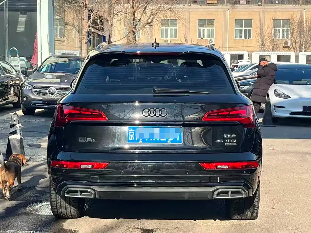 Audi Q5L — фото 2