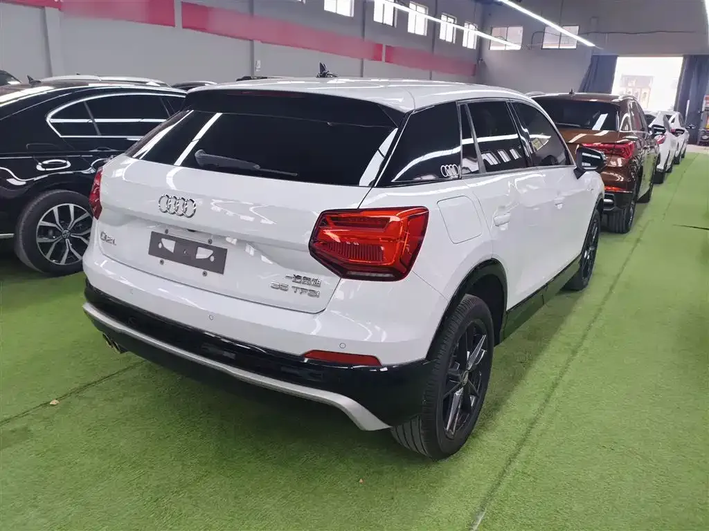 Audi Q2L 2021 из CN, фото 9