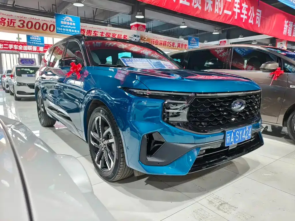 Ford Edge 2023 из CN, фото 2