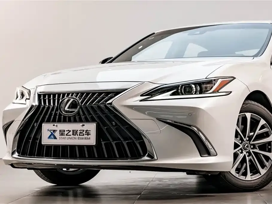 Lexus ES 2023 из CN, фото 3