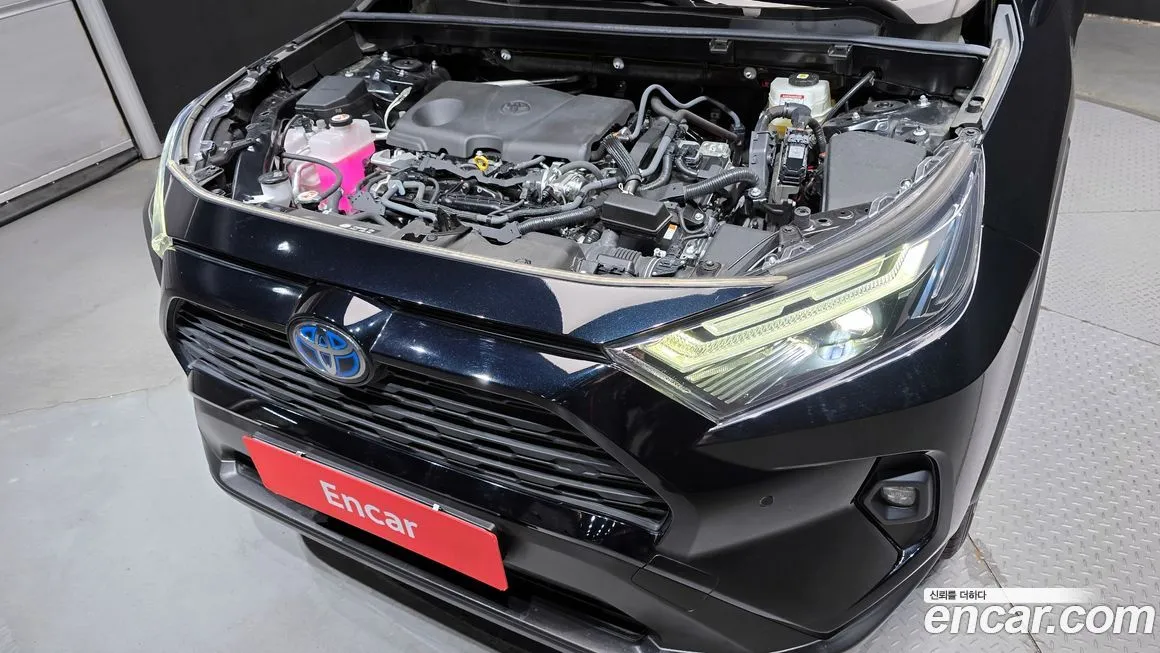 Toyota RAV4 2023 из KR, фото 9