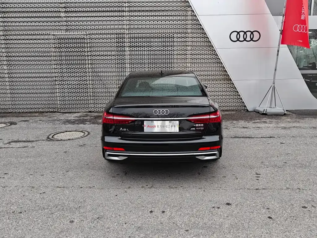 Audi A6L — фото 7