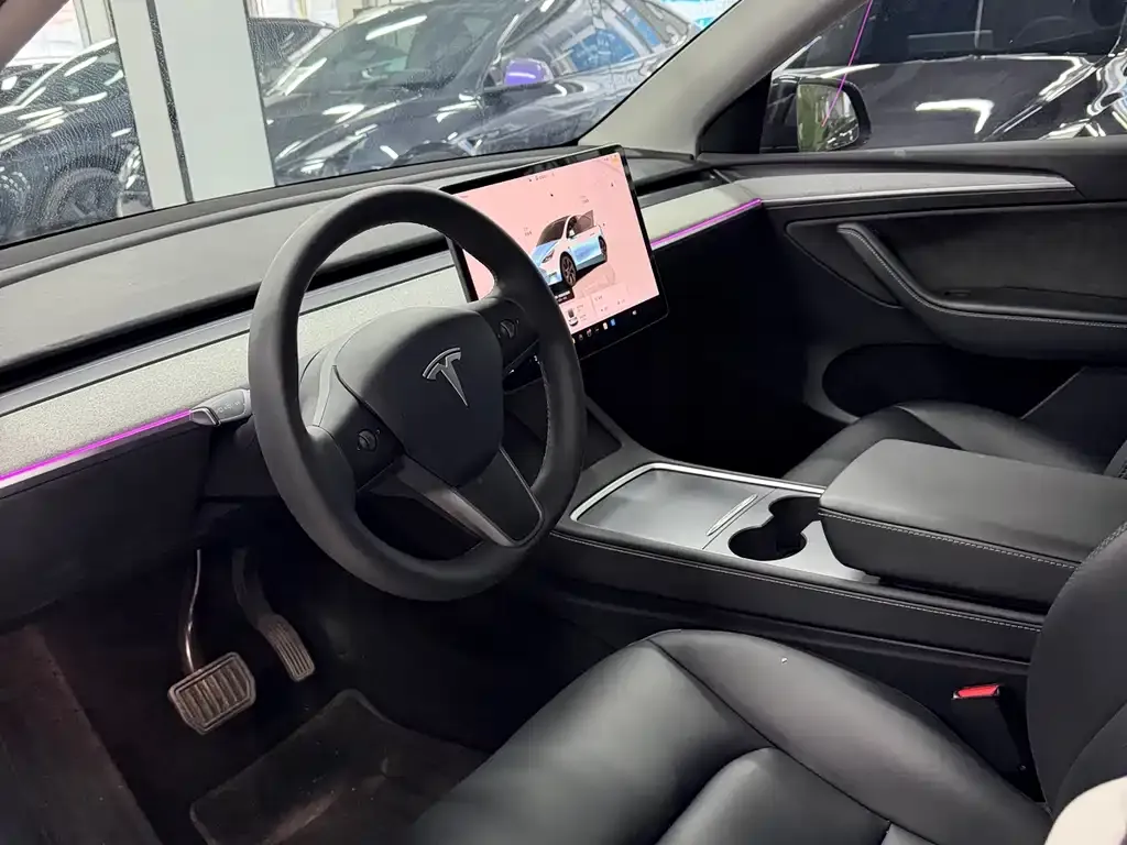 Tesla Model Y 2024 из CN, фото 4