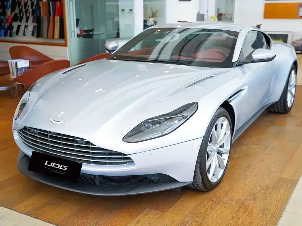 Aston Martin DB11 2024 из CN, фото 1
