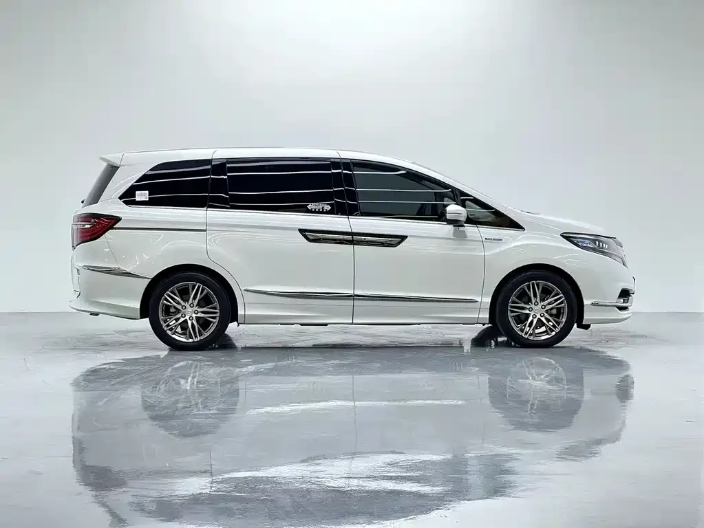 Honda Elysion 2021 из CN, фото 7