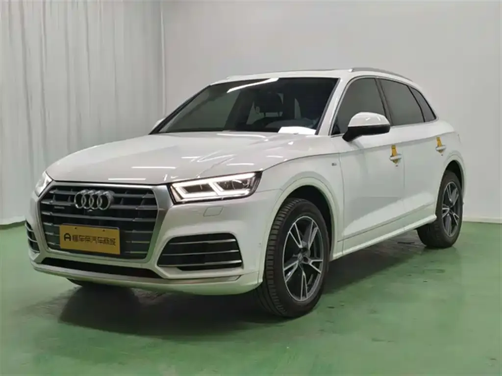 Audi Q5L 2021 из CN, фото 1