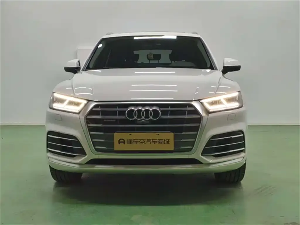 Audi Q5L 2021 из CN, фото 4