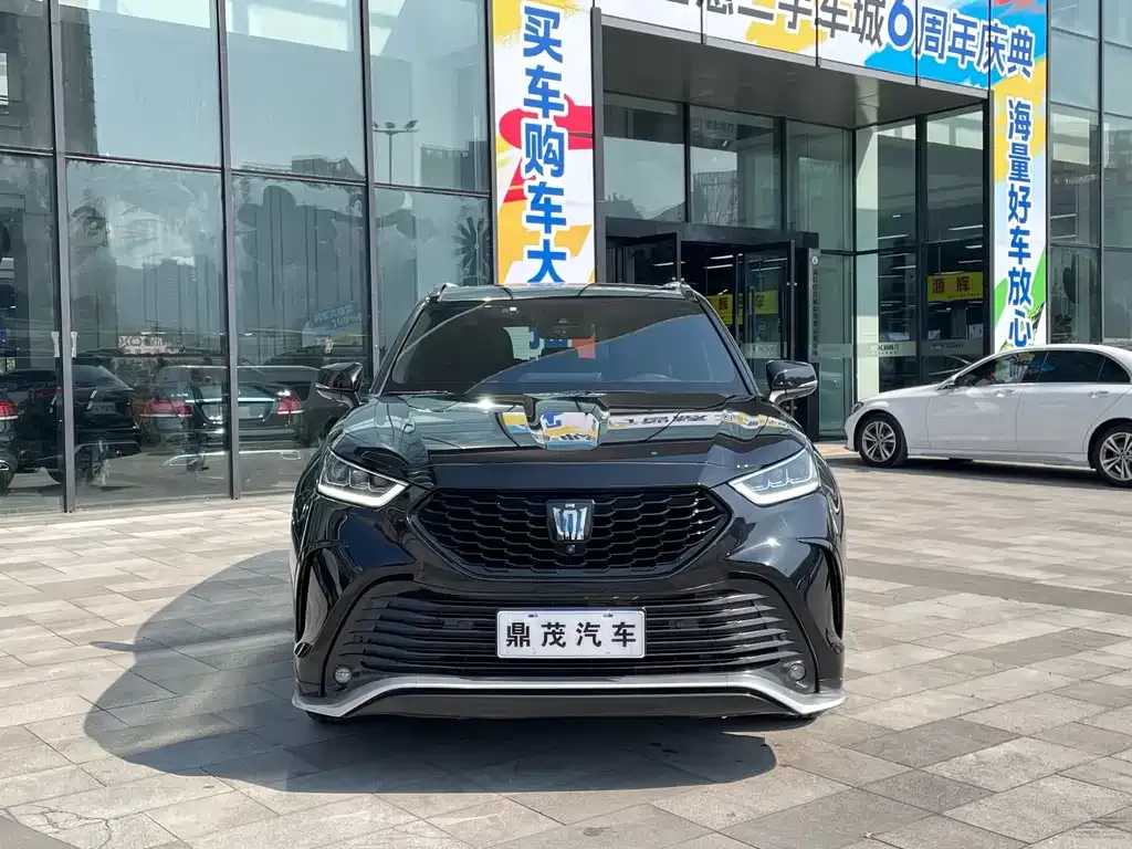 Toyota Crown Kluger 2021 из CN, фото 7