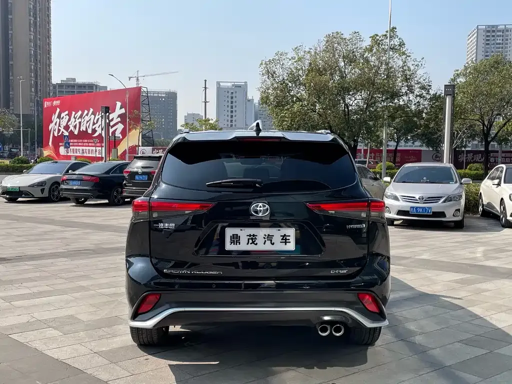 Toyota Crown Kluger 2021 из CN, фото 9