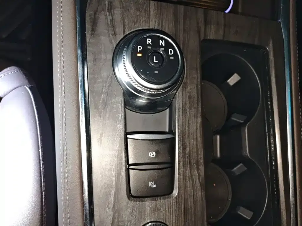 Ford Explorer 2024 из CN, фото 6