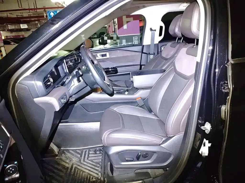 Ford Explorer 2024 из CN, фото 7