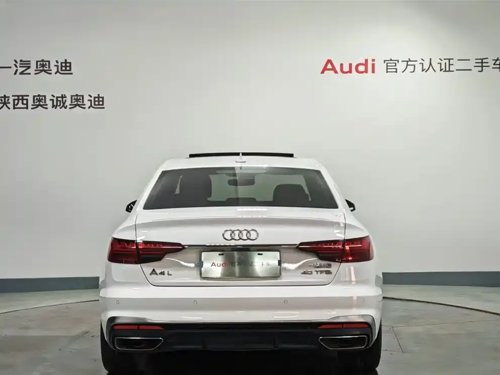Audi A4L 2022 из CN, фото 3