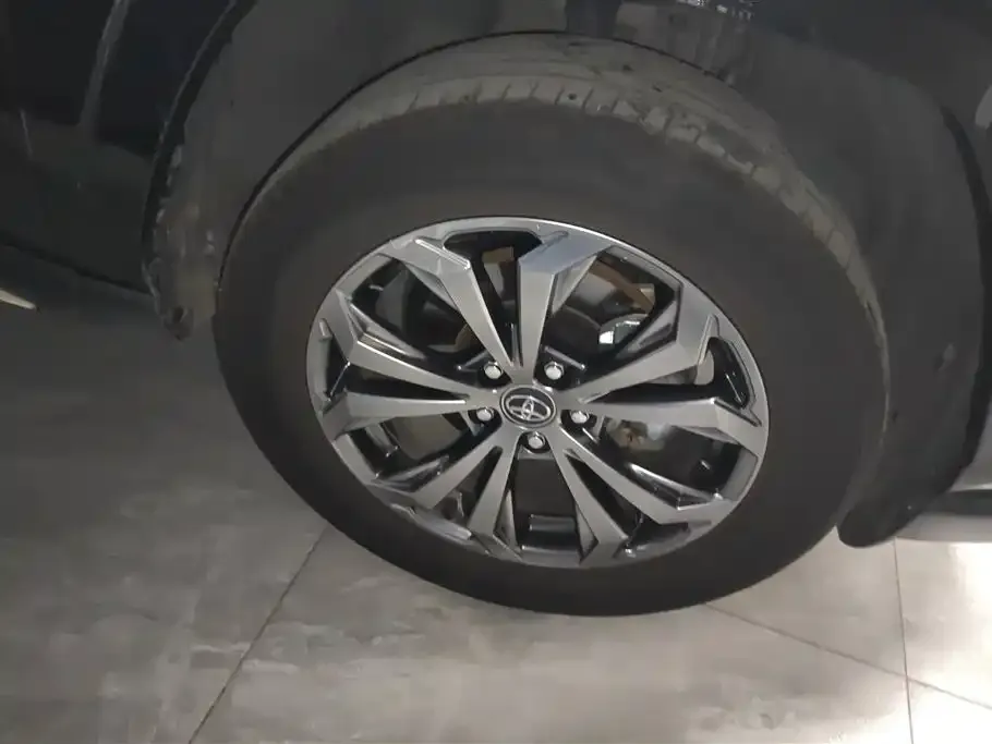 Toyota RAV4 2025 из CN, фото 6