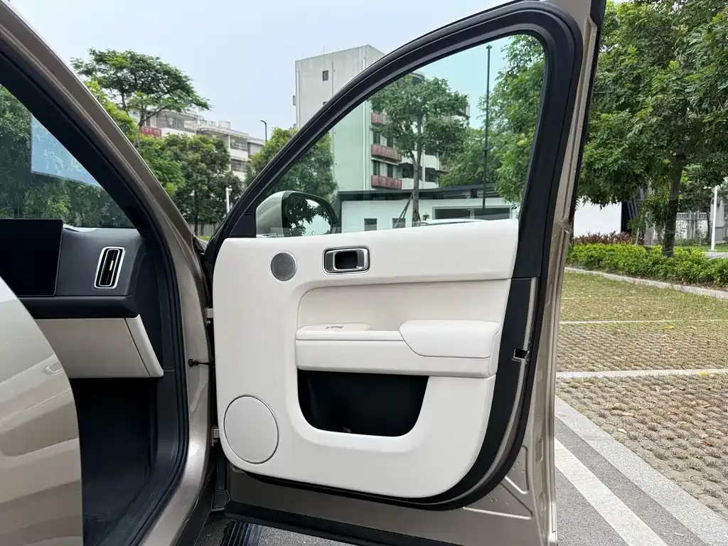 Li Auto L9 2024 из CN, фото 8