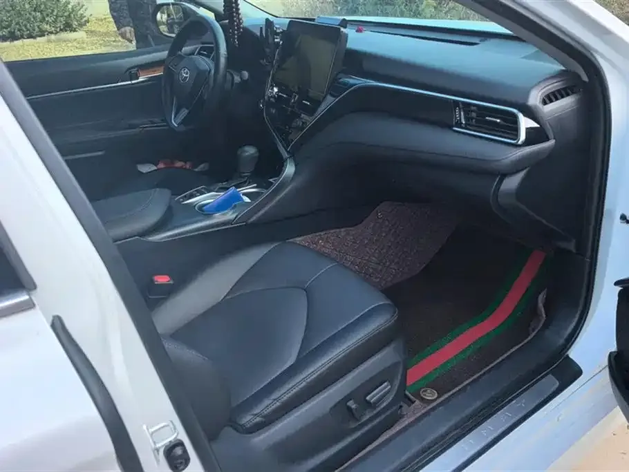 Toyota Camry 2022 из CN, фото 2