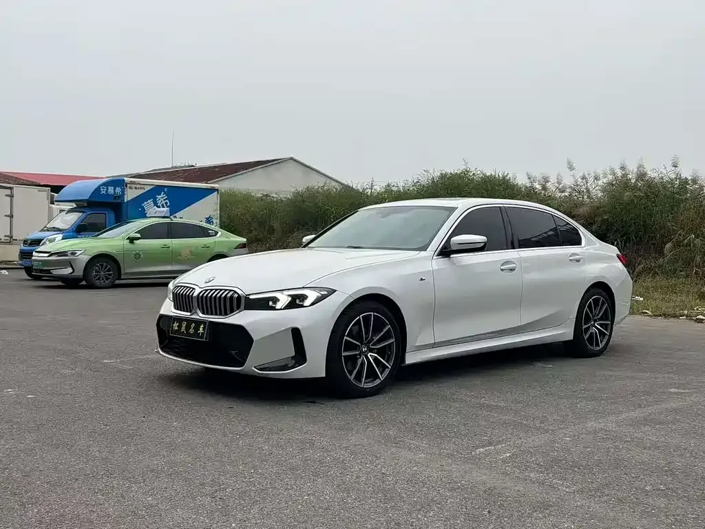 BMW 3 Series 2024 из CN, фото 1