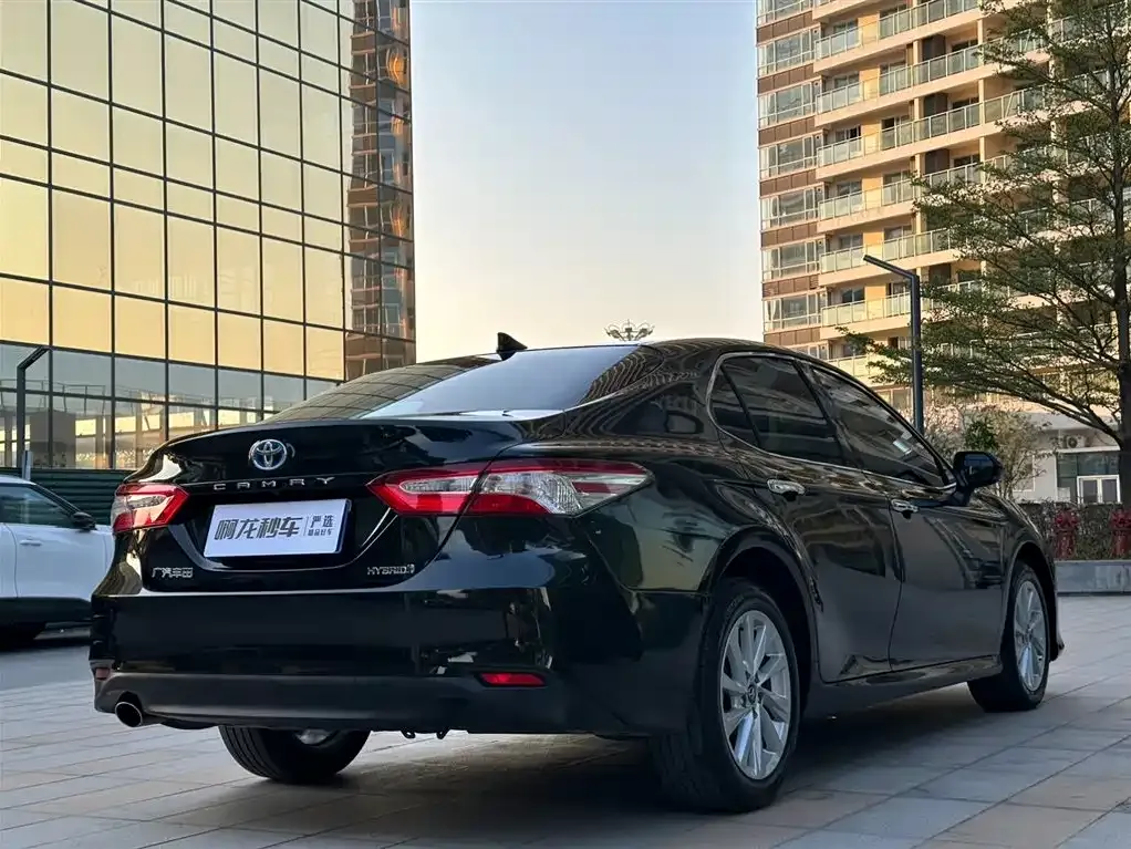 Toyota Camry 2023 из CN, фото 8