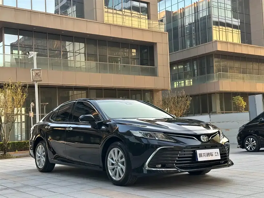 Toyota Camry 2023 из CN, фото 9