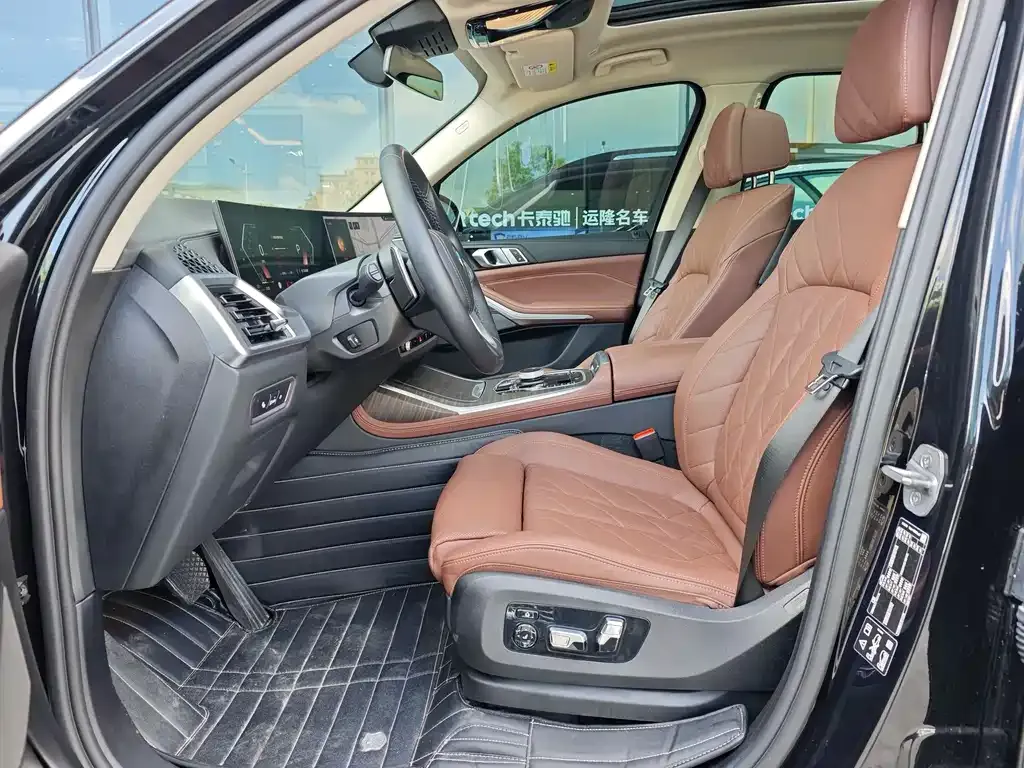 BMW X7 2024 из CN, фото 2