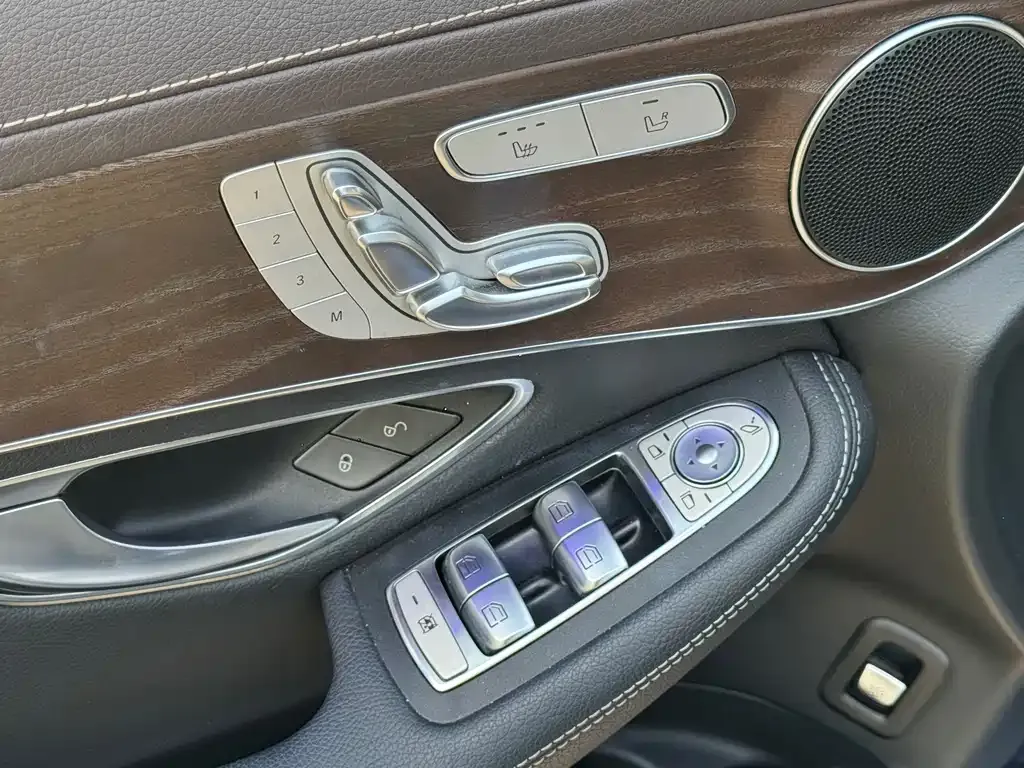 Mercedes-Benz GLC 2021 из CN, фото 3
