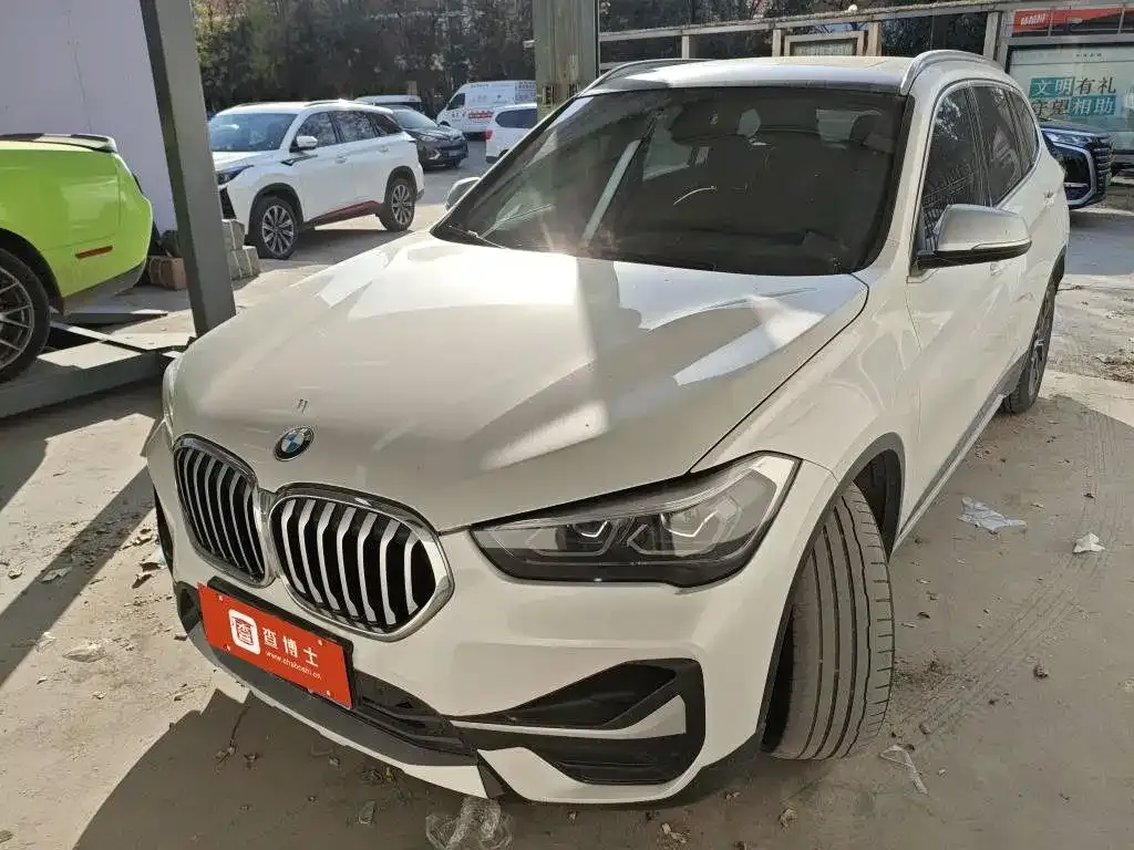 BMW X1 — фото 1
