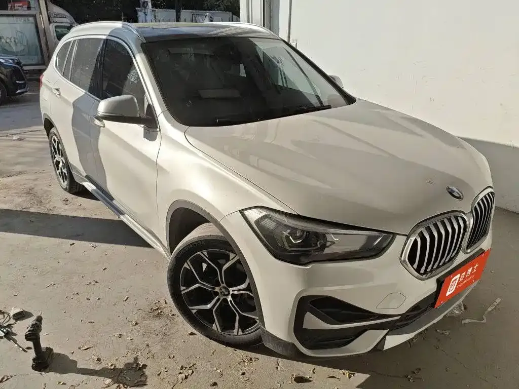 BMW X1 — фото 9