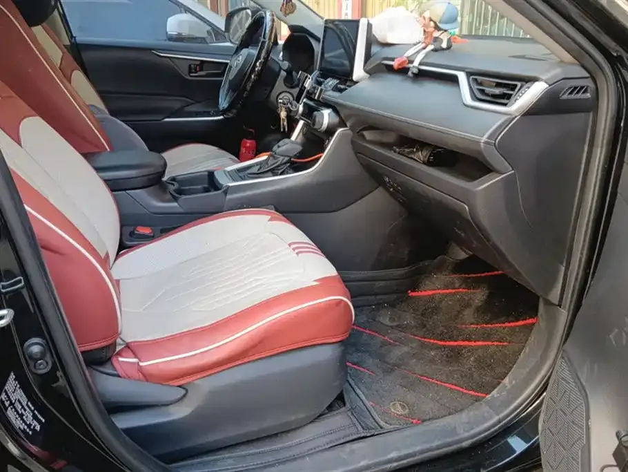 Toyota Wildlander 2023 из CN, фото 8