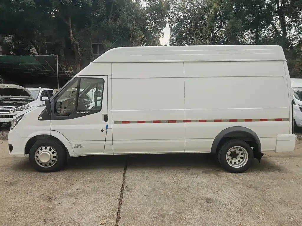 Ford Transit Custom 2025 из CN, фото 10
