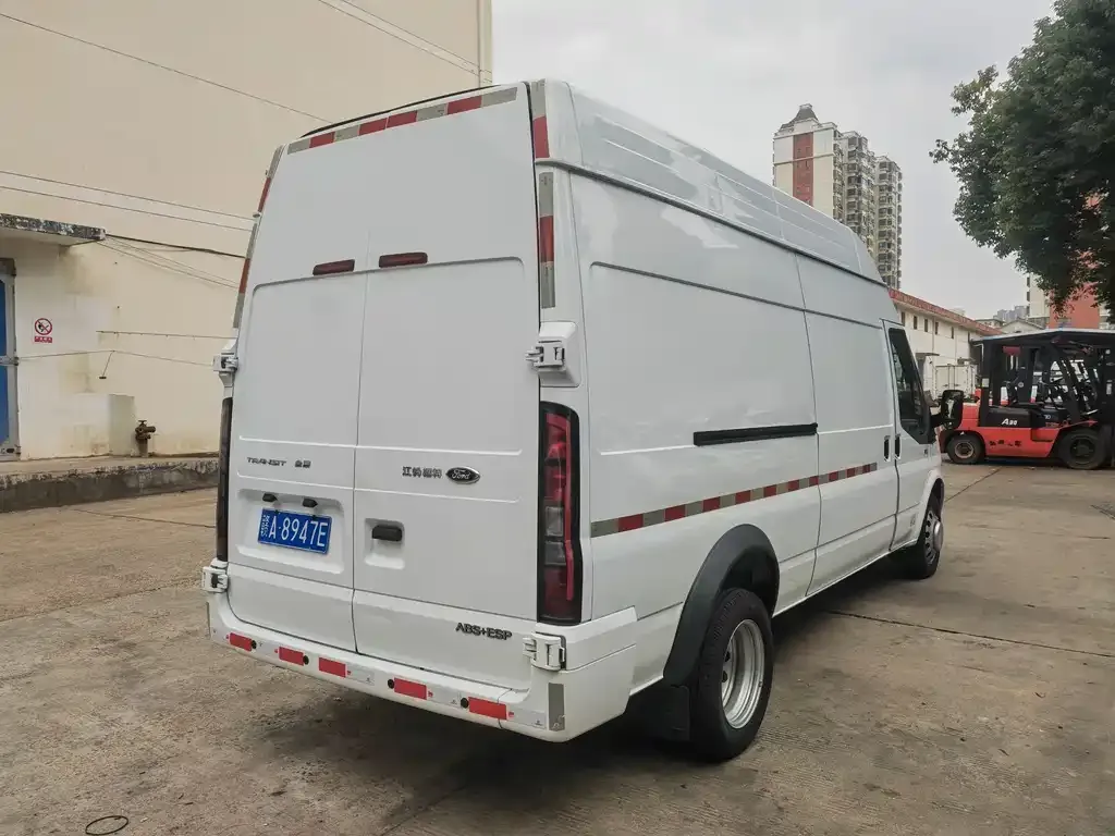 Ford Transit Custom 2025 из CN, фото 9