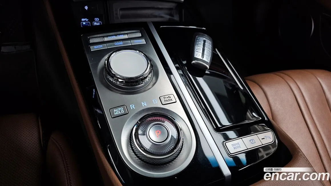 Genesis G80 — фото 9