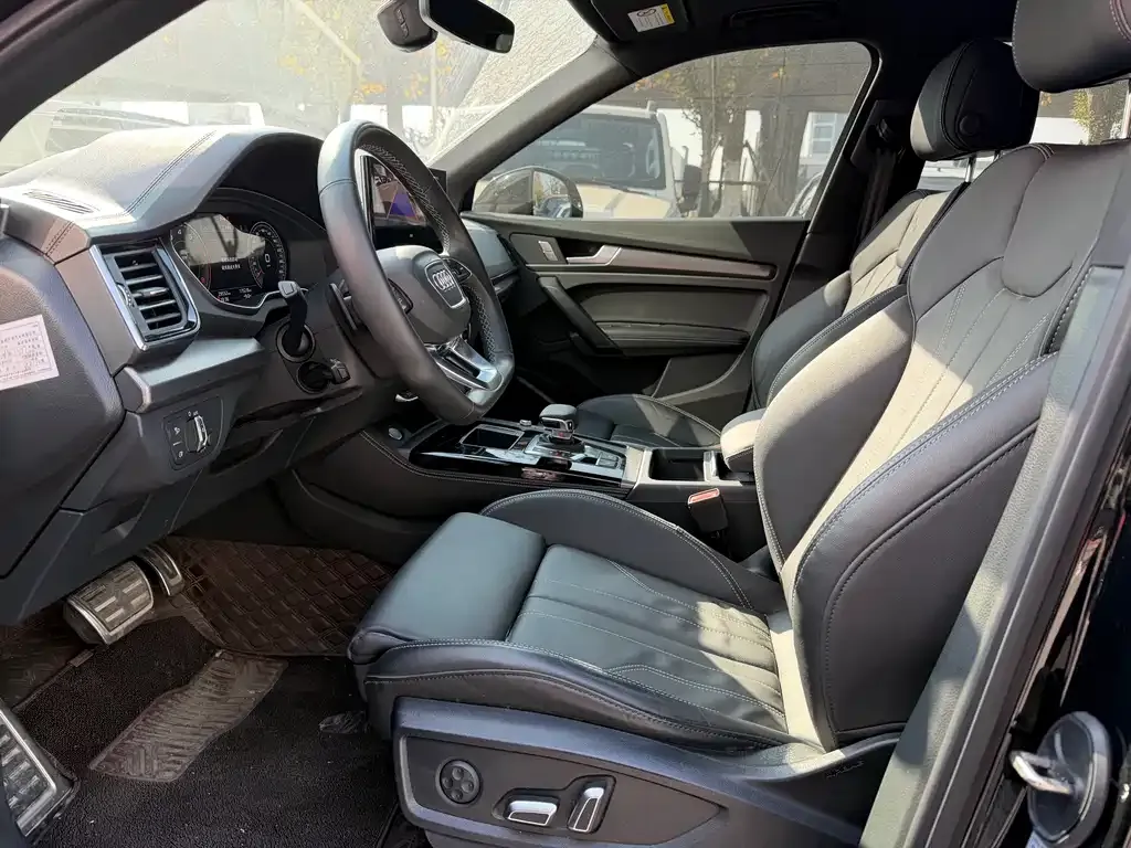 Audi Q5L 2024 из CN, фото 3