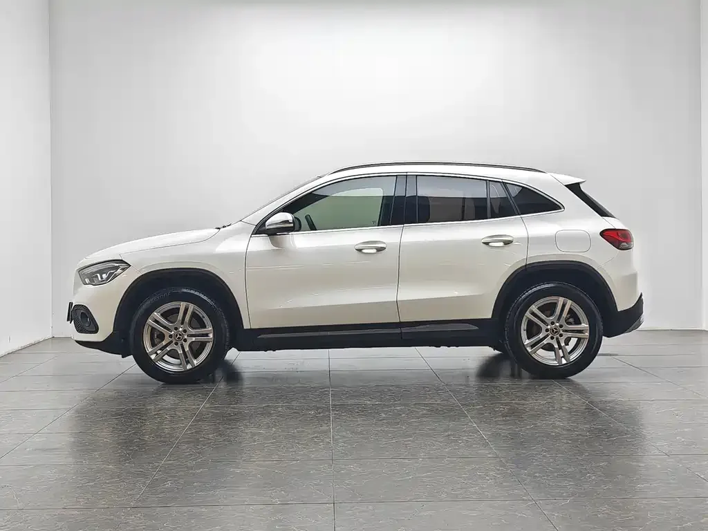 Mercedes-Benz GLA 2023 из CN, фото 10