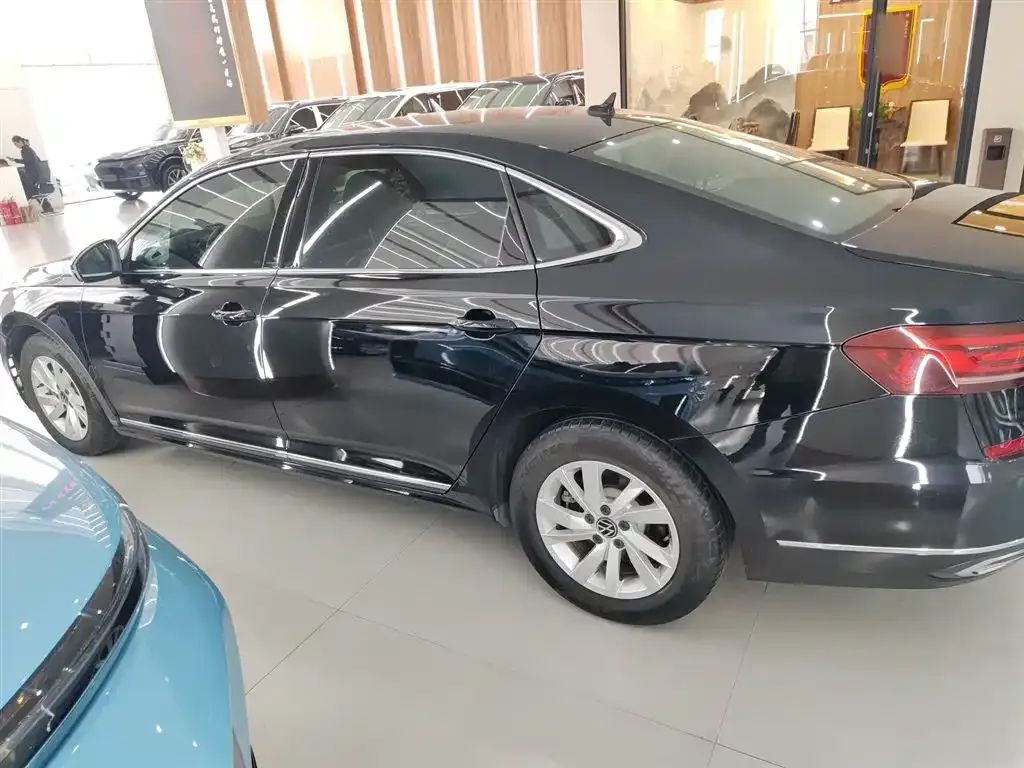 Volkswagen Passat 2023 из CN, фото 7