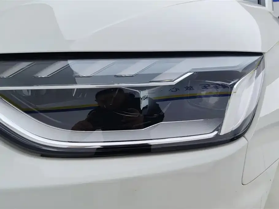 Audi A4L 2023 из CN, фото 3