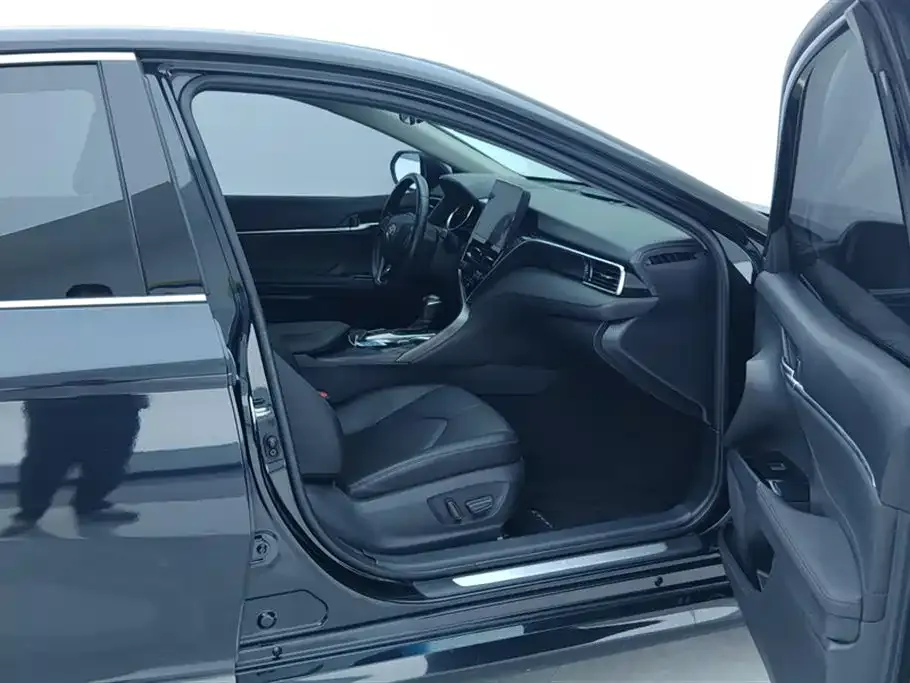 Toyota Camry 2021 из CN, фото 4
