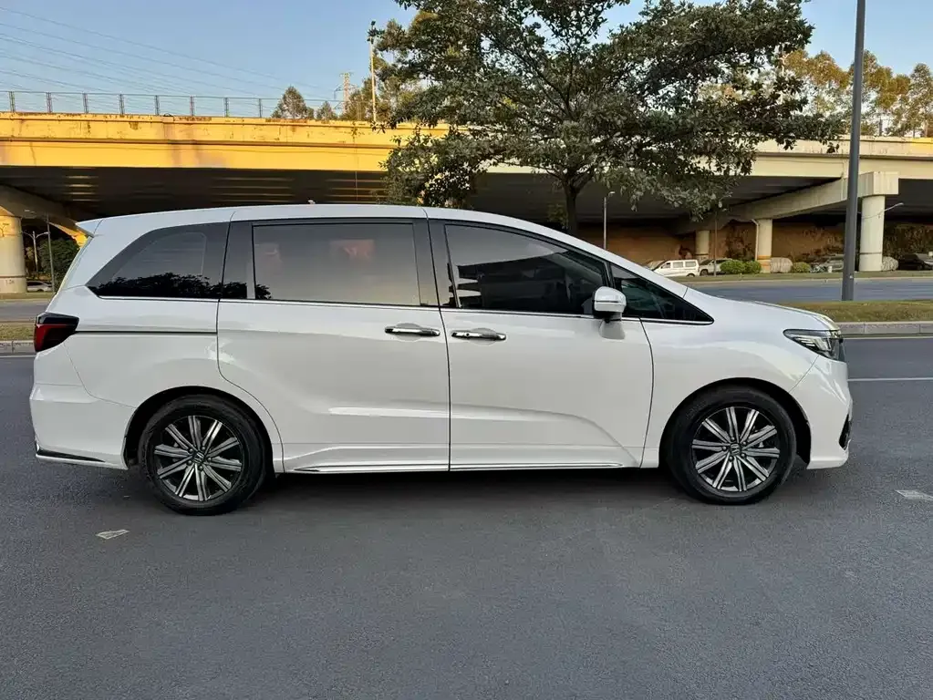 Honda Odyssey 2023 из CN, фото 7