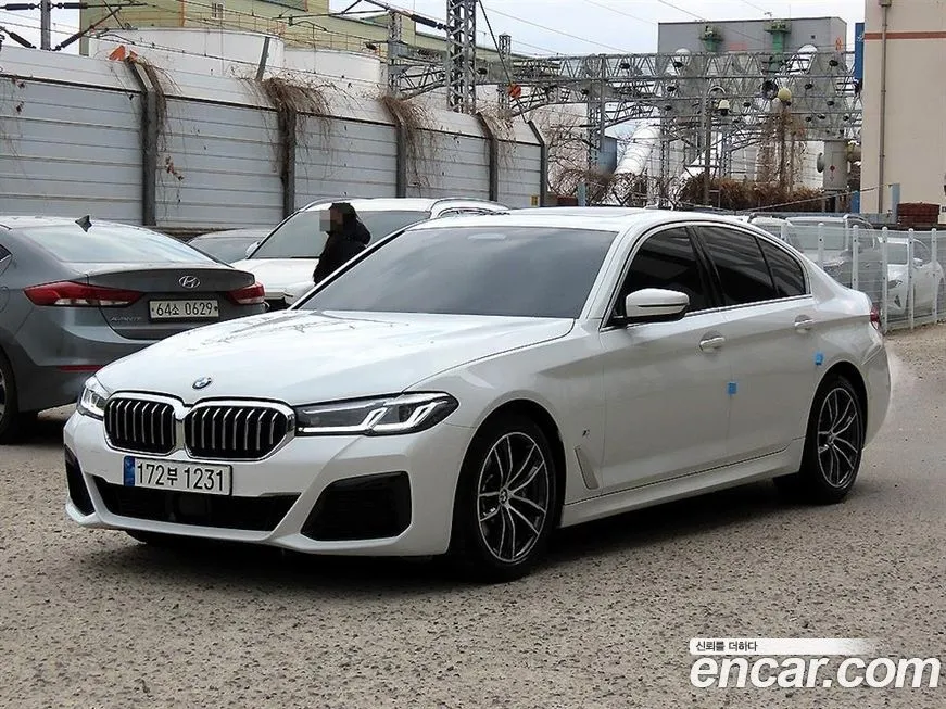 BMW 5-Series 2023 из KR, фото 2