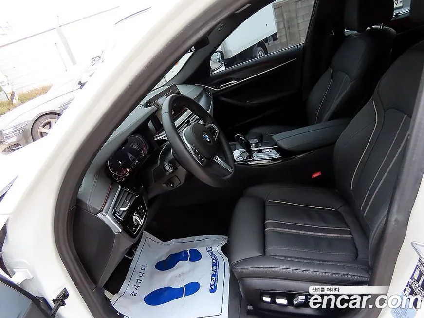 BMW 5-Series 2023 из KR, фото 5