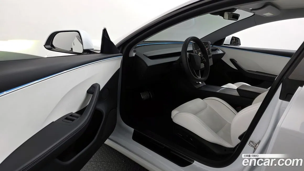Tesla Model 3 2024 из KR, фото 9