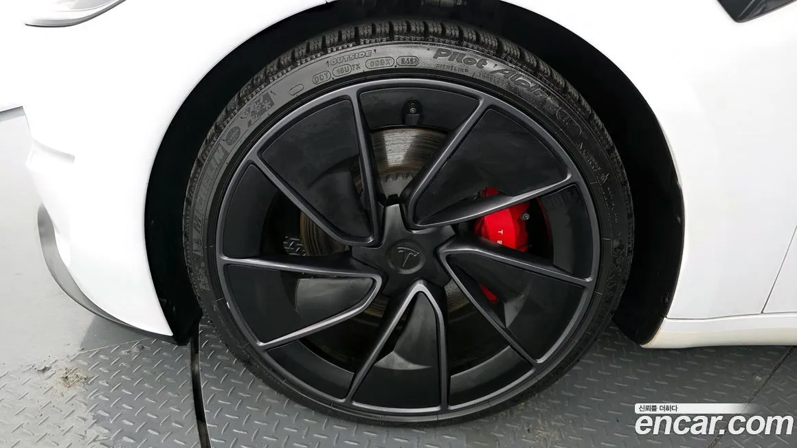 Tesla Model 3 2024 из KR, фото 10