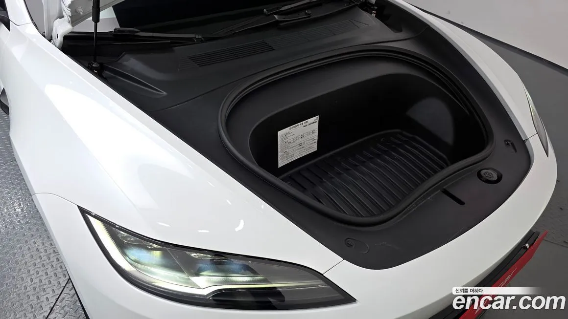 Tesla Model 3 2024 из KR, фото 5