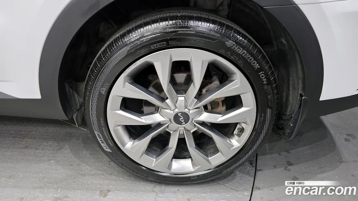 Kia Sorento — фото 5
