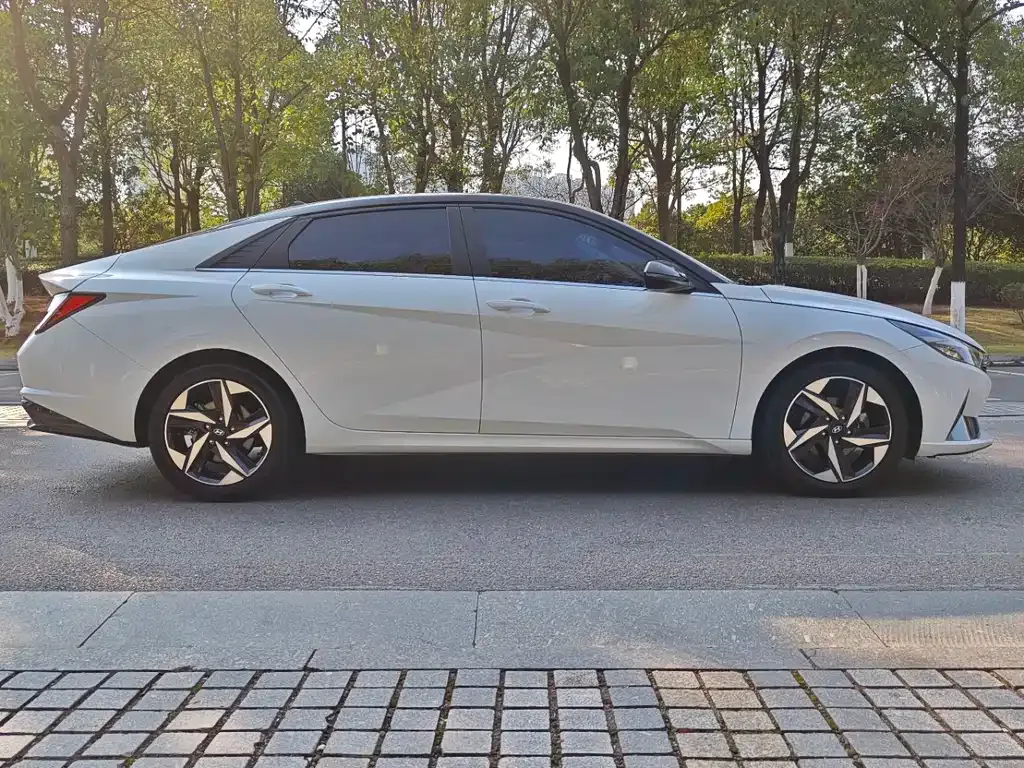 Hyundai Elantra 2021 из CN, фото 8