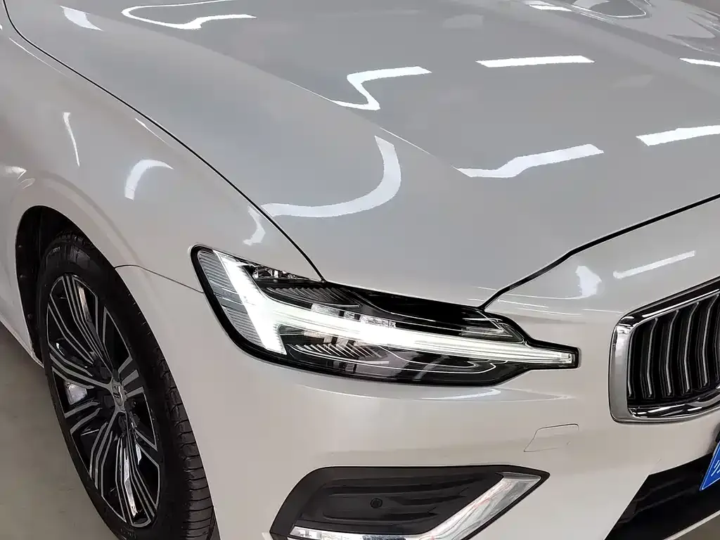 Volvo S60 2021 из CN, фото 8