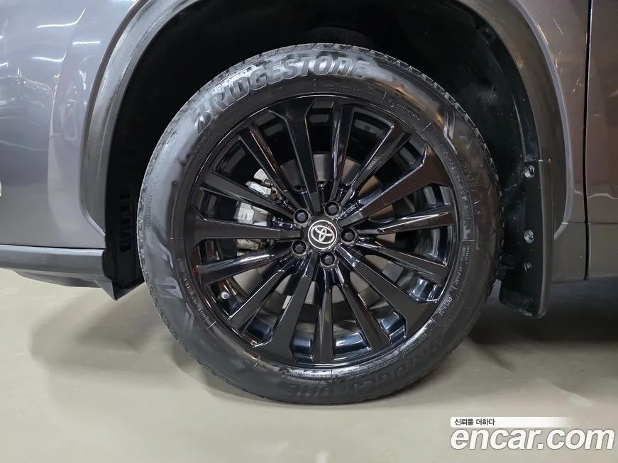 [object Object] Highlander 2023 из KR, фото 5